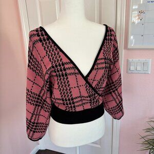New York & Co 7th Avenue Pink Black Wide Neck Sweater
